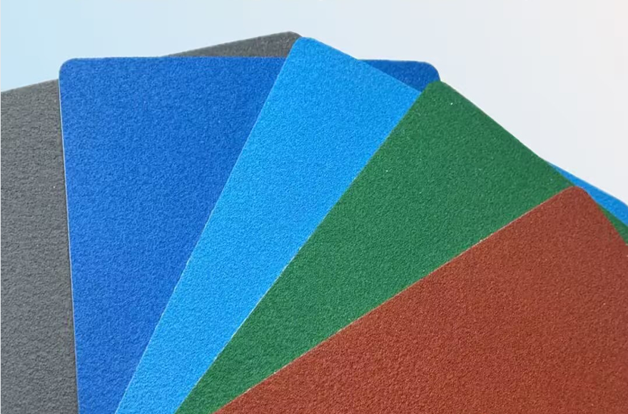 Rollo de suelo de PVC Beable de 3,0 mm de alta calidad para cancha de pickleball: antideslizante, duradero y personalizable con logotipo y opciones de color.